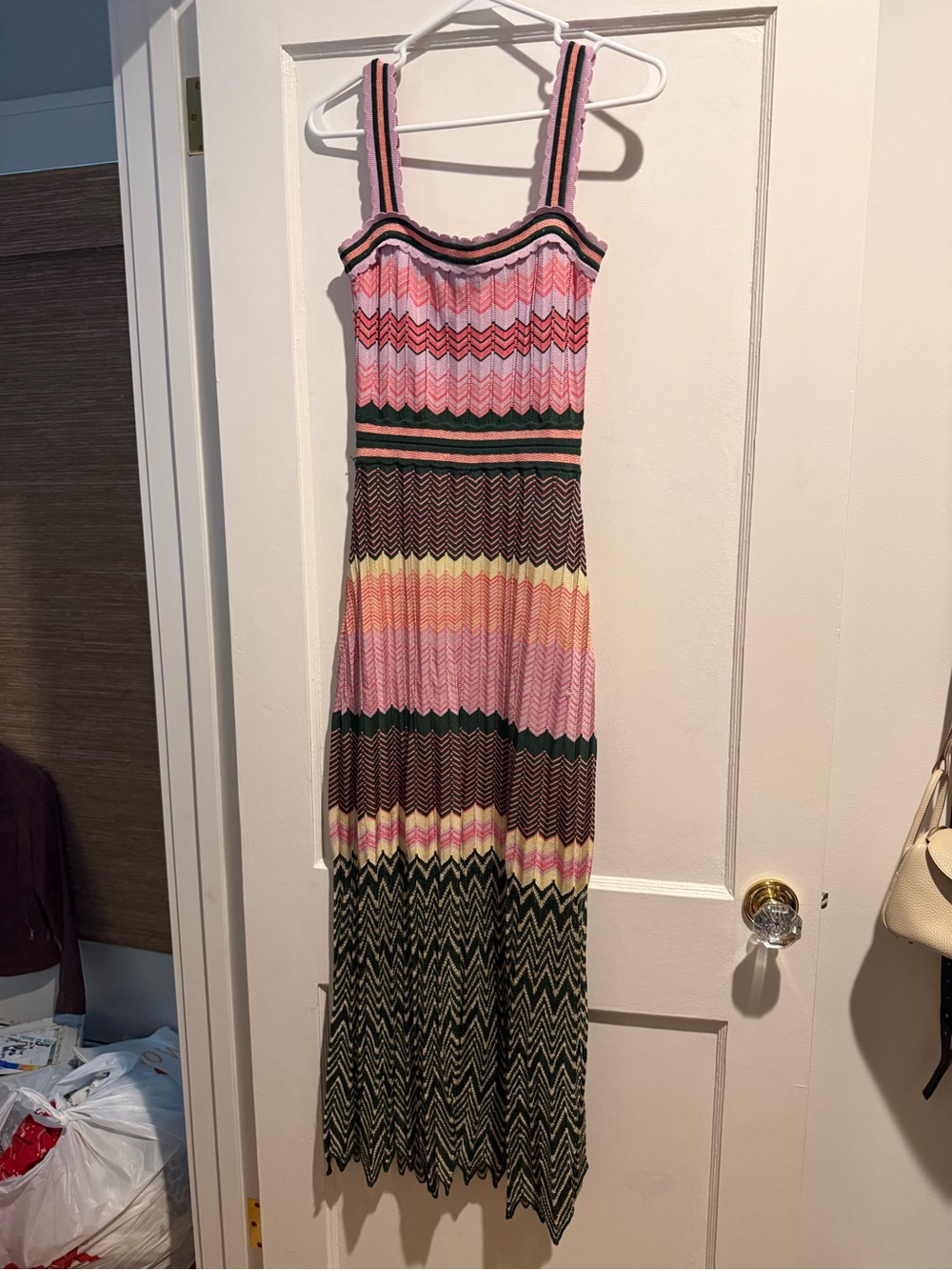 Women’s size 6/M Sandro Chevron Knit dress